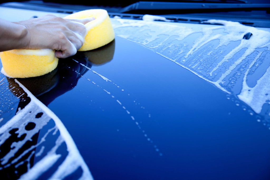車の水垢は事前に防ぐ 対策方法とメンテナンスを楽にするアイデアをご紹介 ダックス Glassstyle グラススタイル 公式サイト