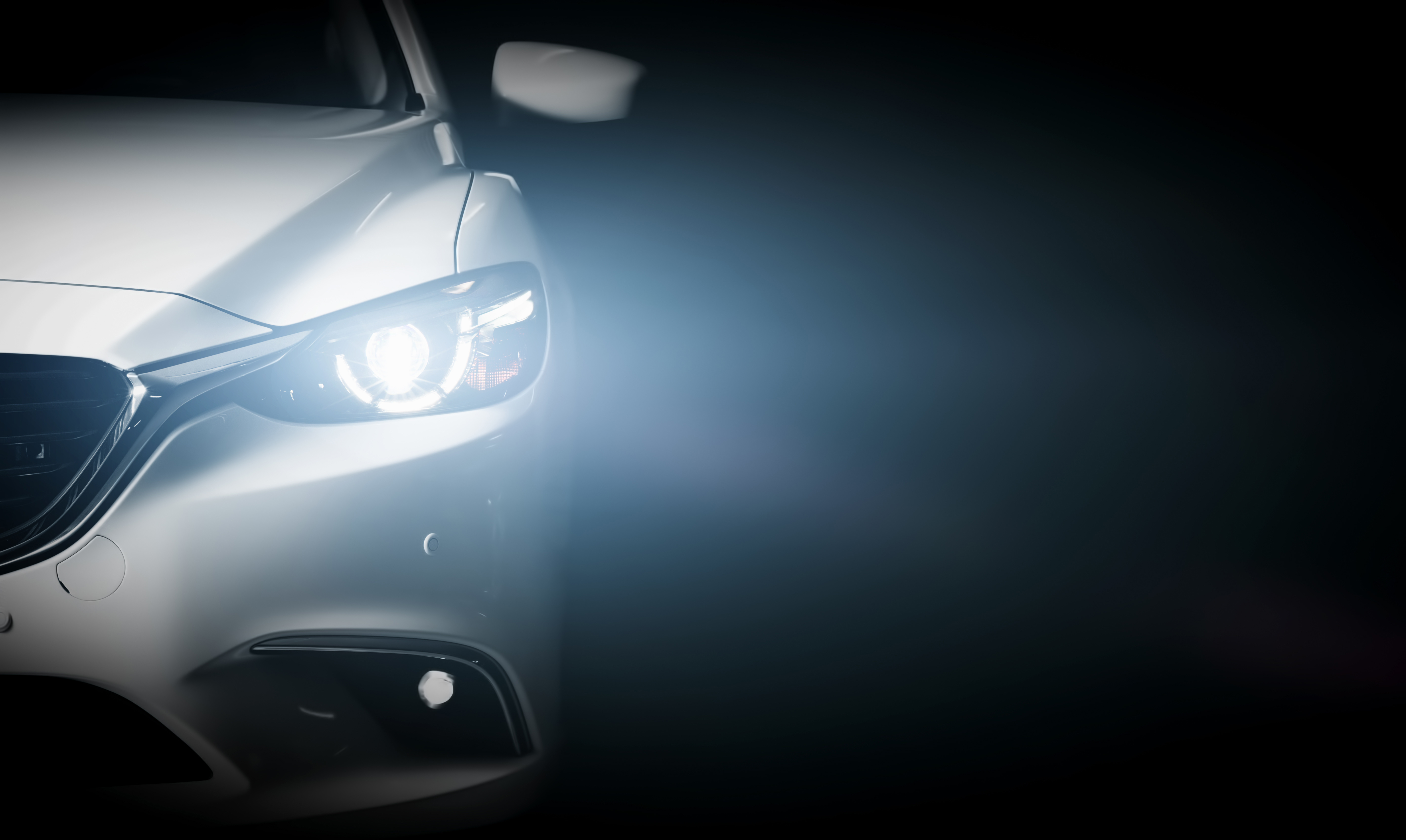 車のヘッドライトがつかない 的確な対処方法を解説 ダックス Glassstyle グラススタイル 公式サイト