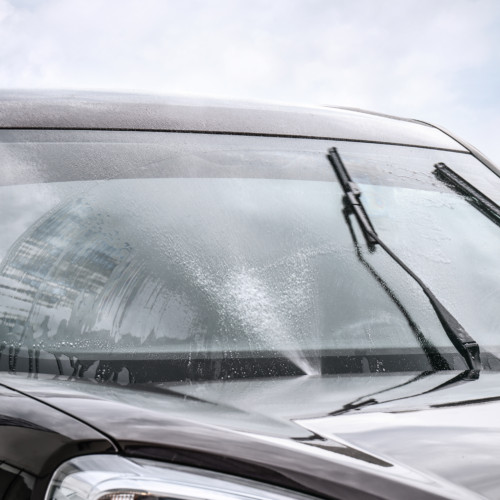 台風から車のガラスを守るには 破損の対策方法を解説 ダックス Glassstyle グラススタイル 公式サイト