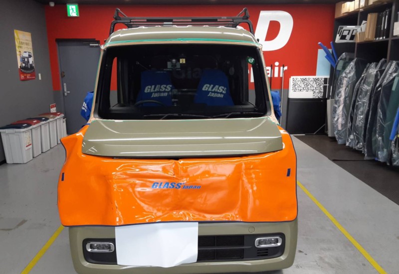 リアガラスにステッカーを貼ったまま車検は通る 法律的には合法 ダックス Glassstyle グラススタイル 公式サイト