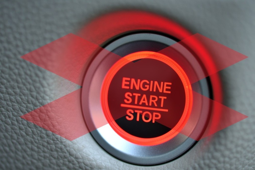 夏も冬も車中泊でのエンジンかけっぱなしは危険