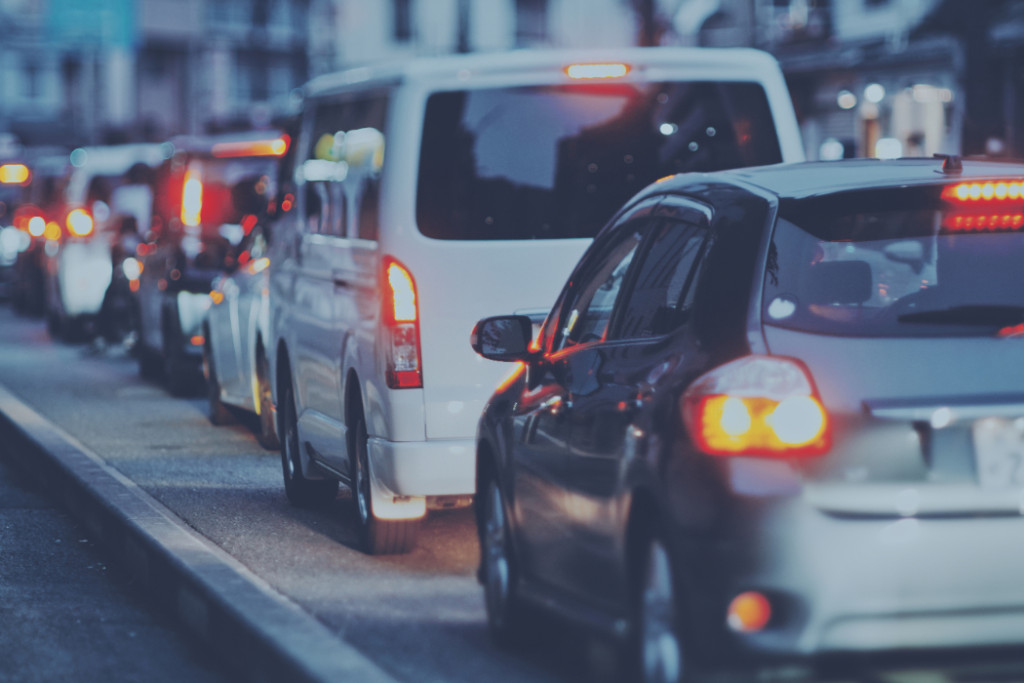 交通事故が12月に多い理由