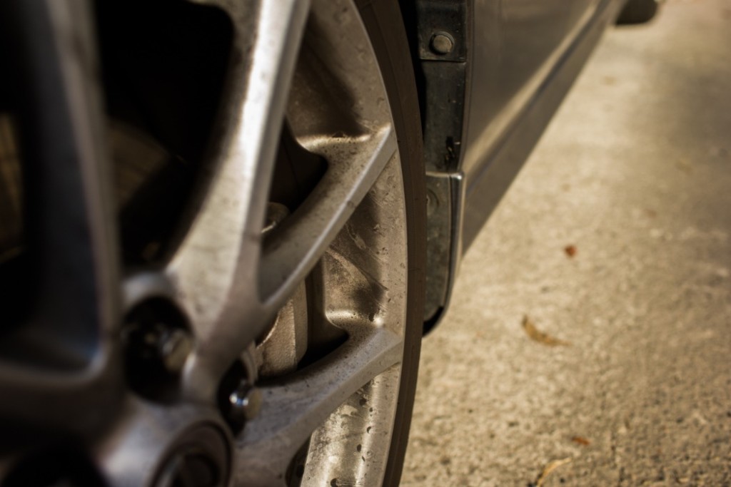 車を半年以上乗らずに放置するとどうなる？