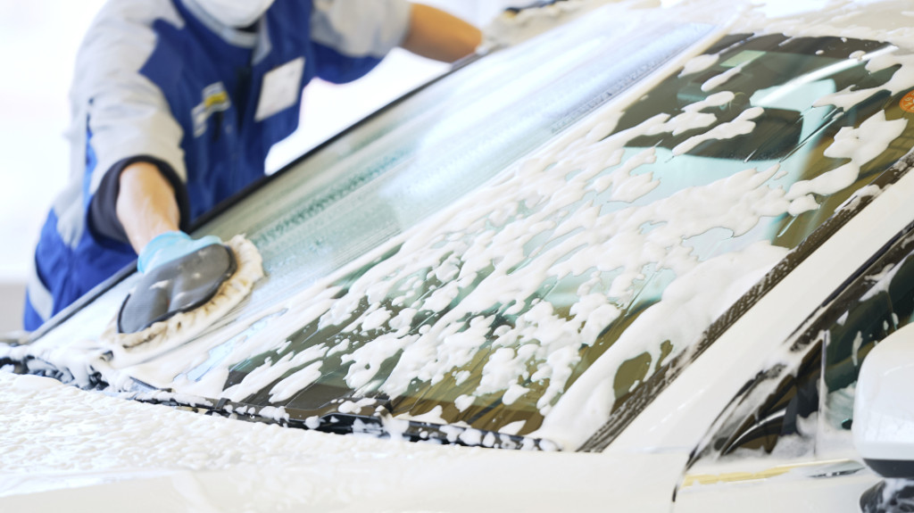 ガソリンスタンドの手洗い洗車とは？