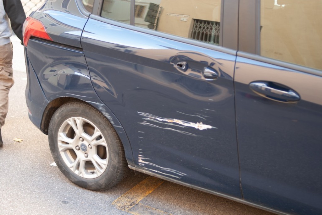 板金作業で修理できる車の傷