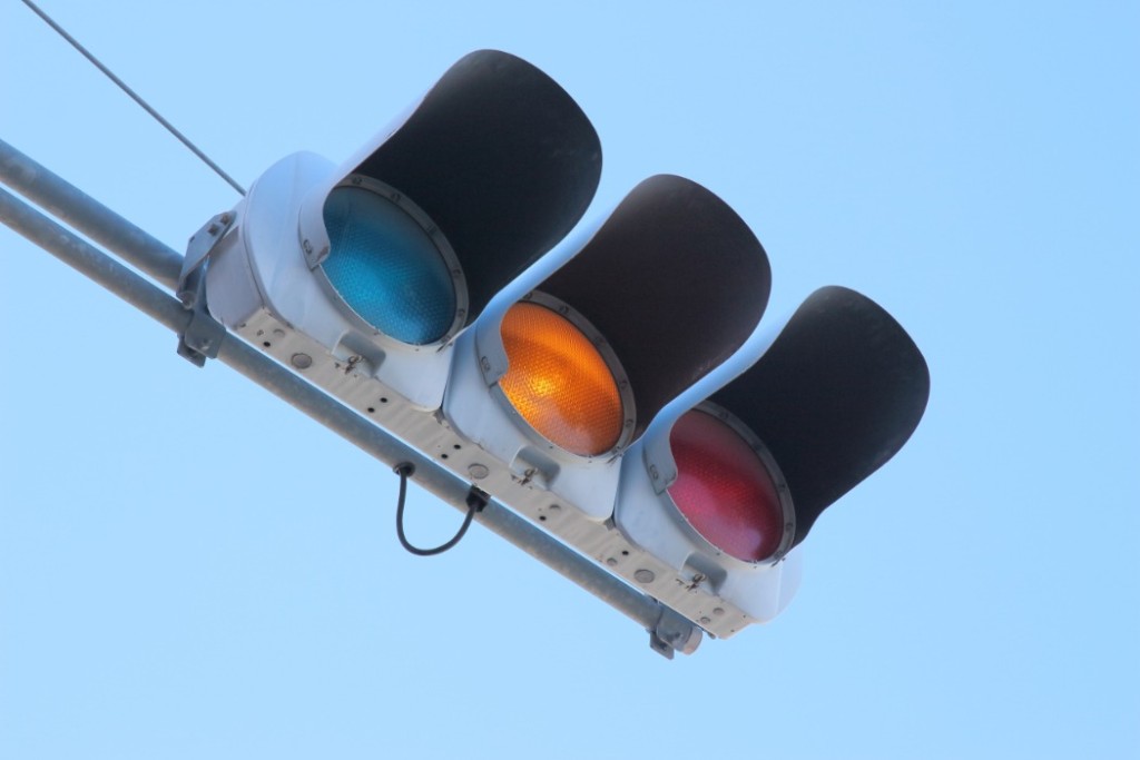 黄色点滅信号の意味