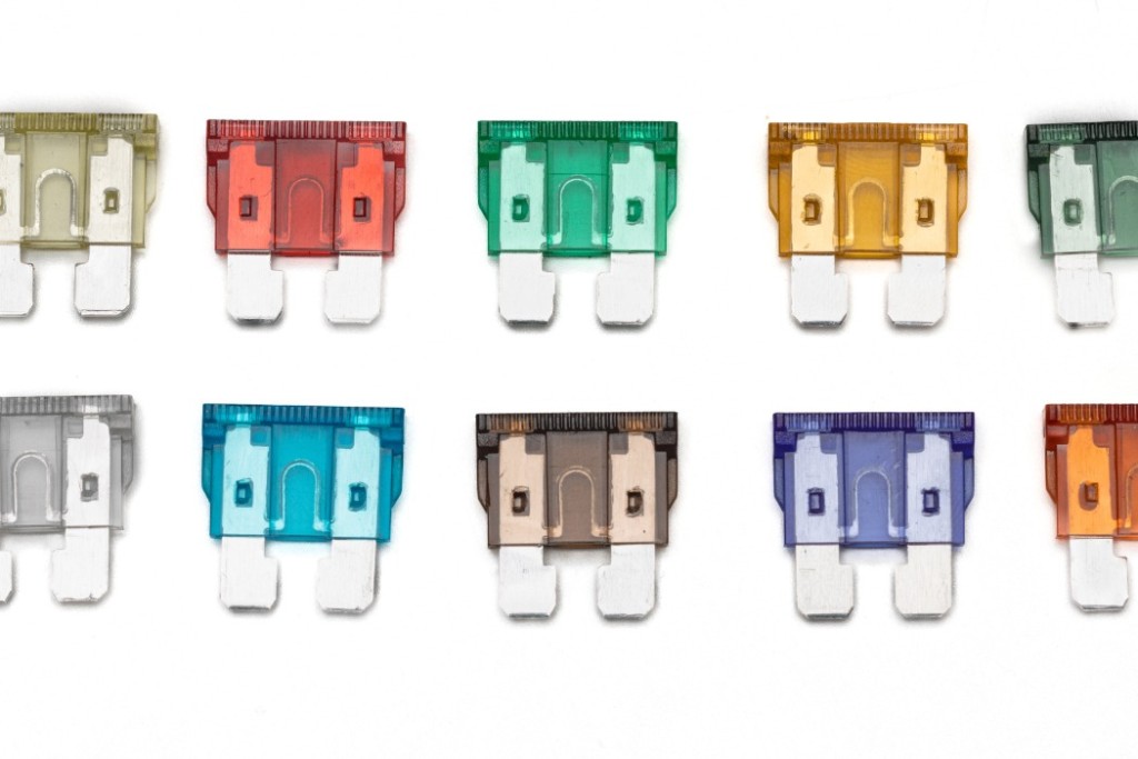 ヒューズの購入費用