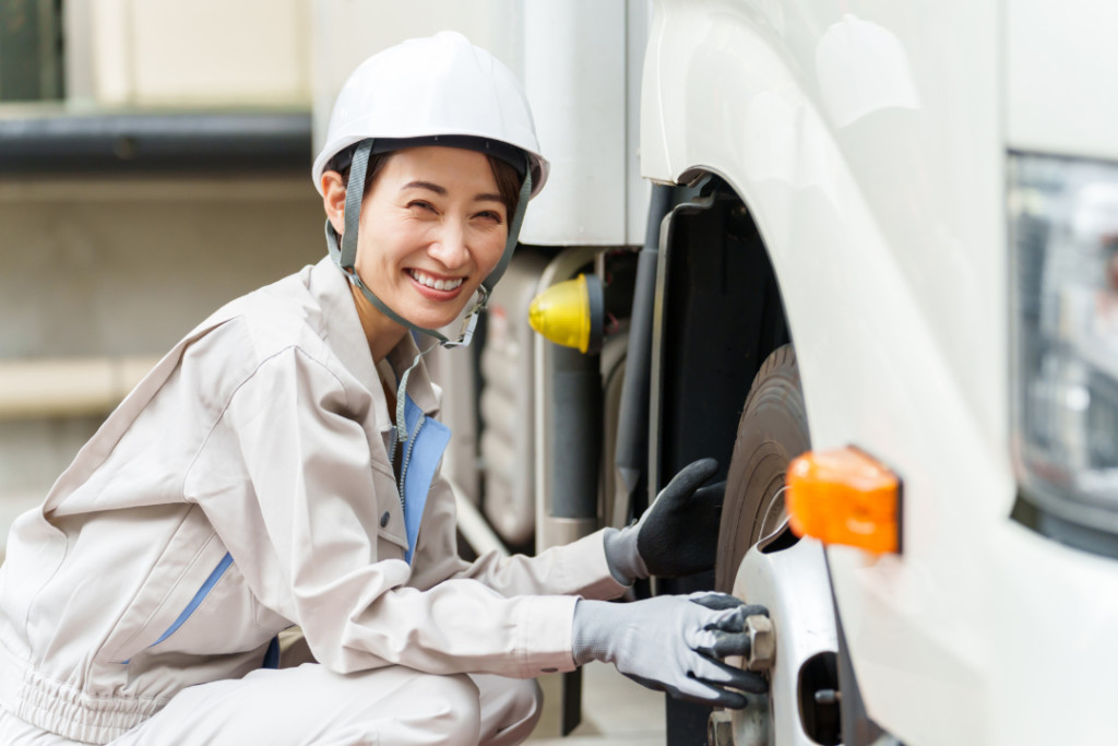 車検 ディーラー 民間 どっち